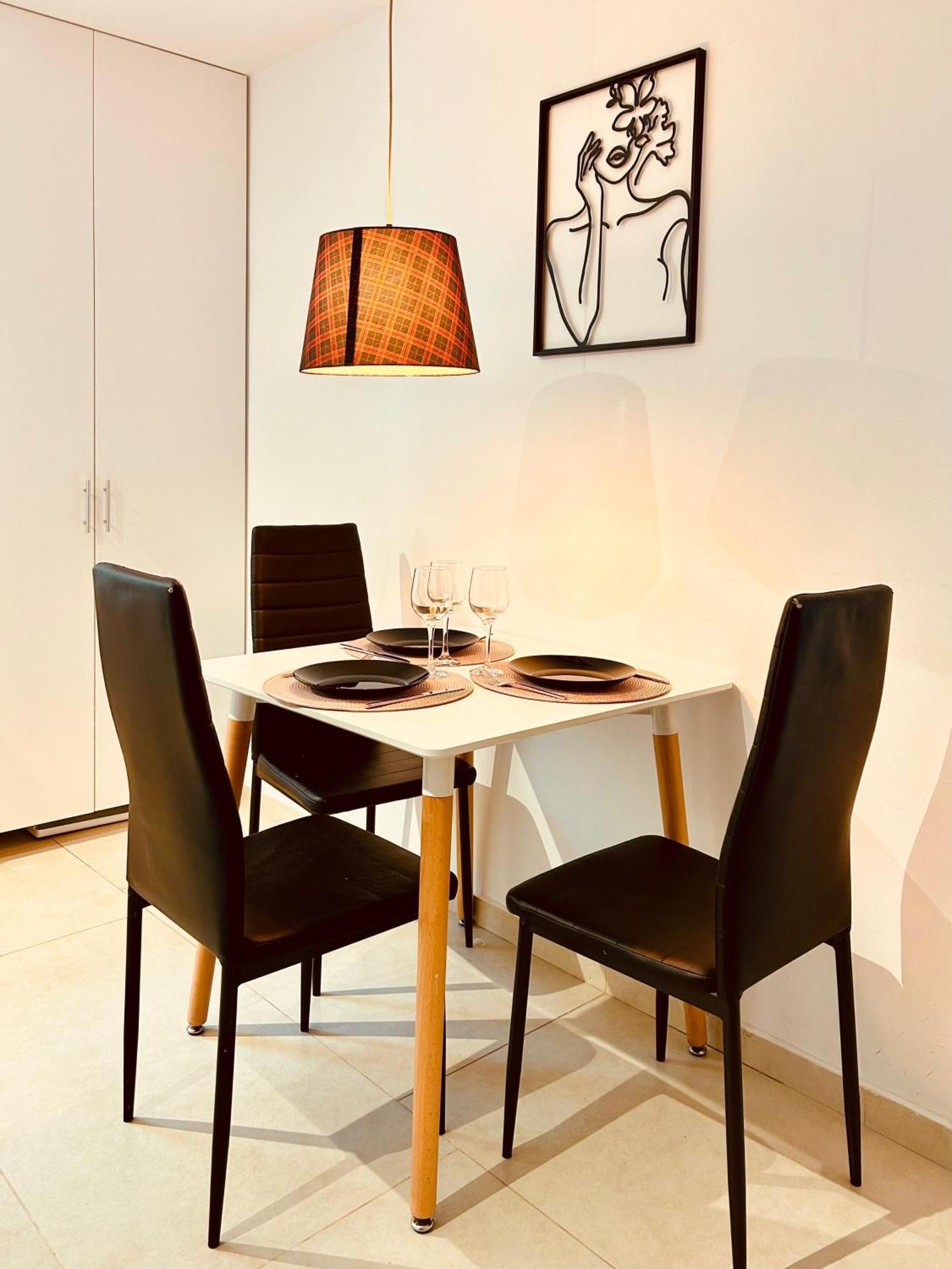 Chic Escape One - Free Parking Apartment Brasov Luaran gambar