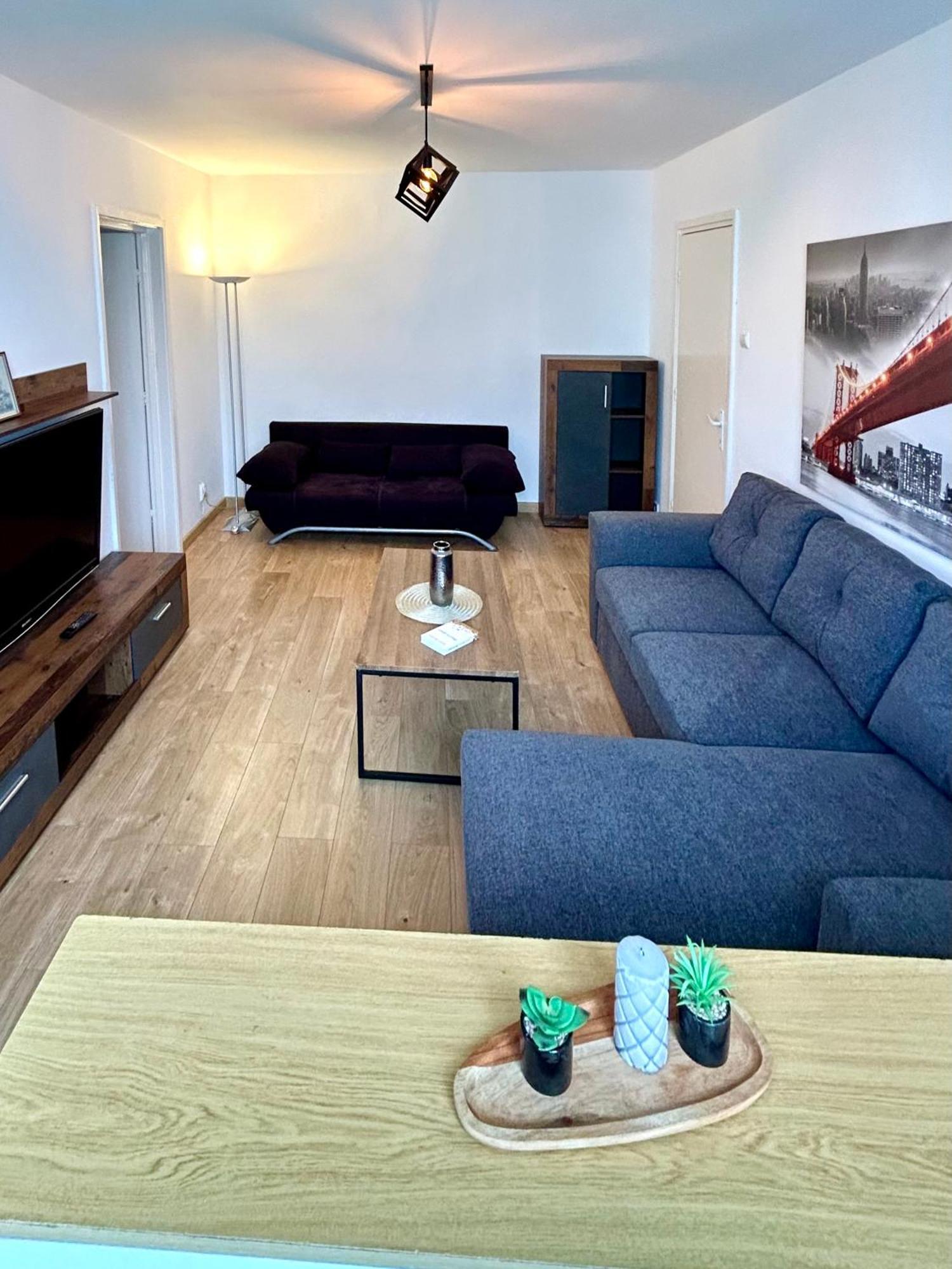 Chic Escape One - Free Parking Apartment Brasov Luaran gambar